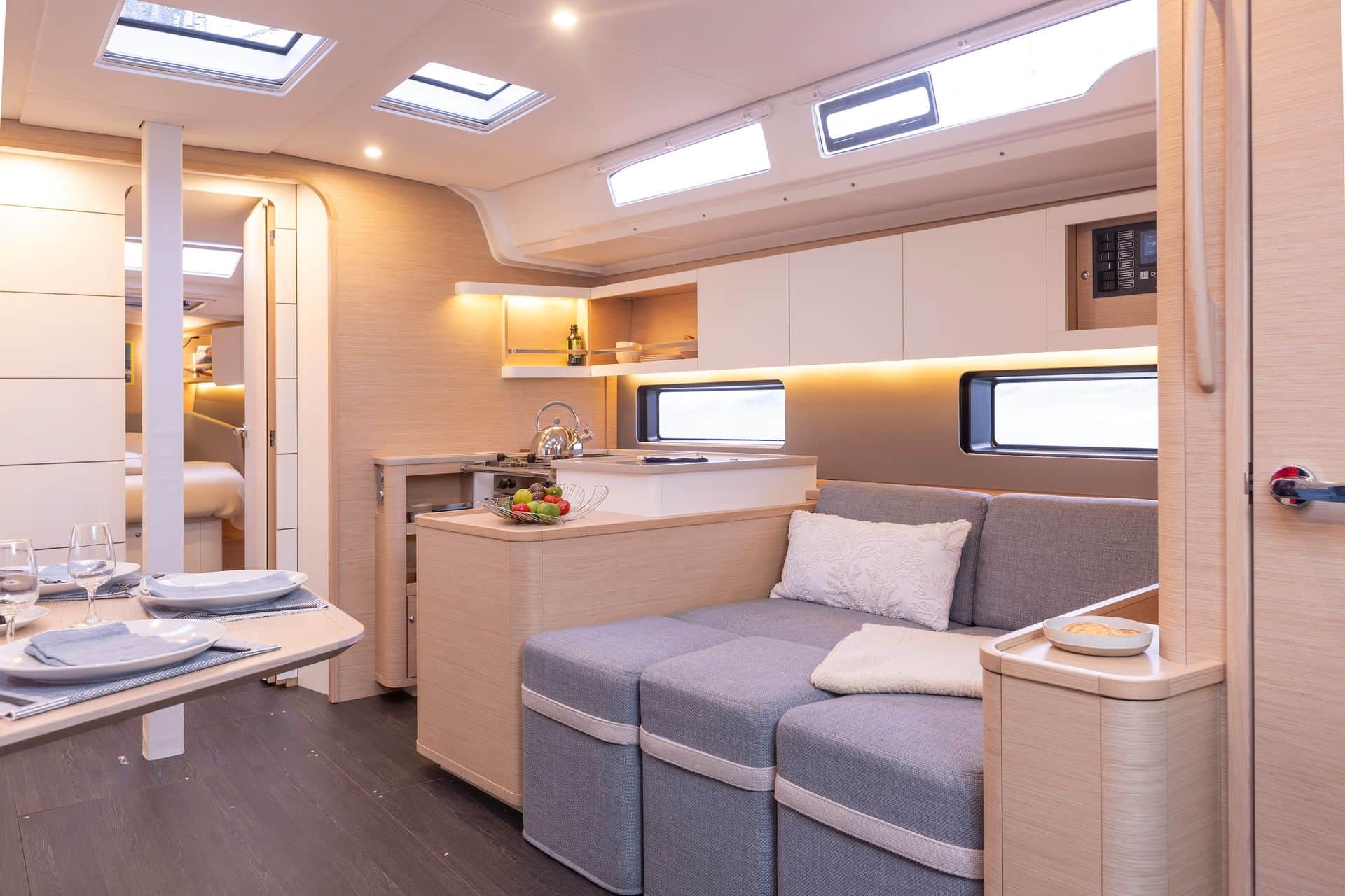 Dufour 44, un carré design et ergonomique